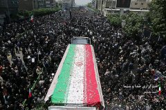 با شهید جمهور و همراهان