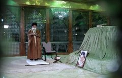 حضور رهبر انقلاب در مرقد مطهر امام راحل و گلزار شهدای بهشت زهرا