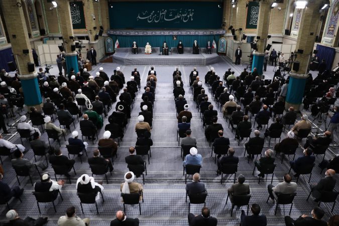 دیدار مسئولان نظام و میهمانان کنفرانس وحدت اسلامى‌ با رهبر انقلاب