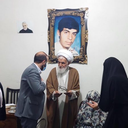 دیدار فرماندار شهرستان پردیس با خانواده شهید میرزایی