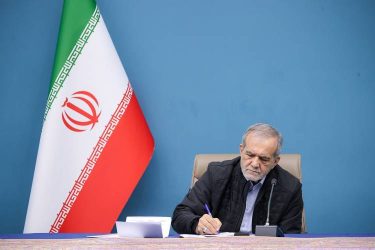 خبرنگار، فرمانده خط مقدم دفاع از حقیقت است