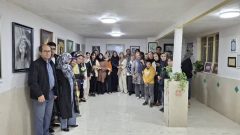 در پردیس
