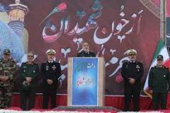 آرزوی دشمنان را در این سرزمین دفن خواهیم کرد